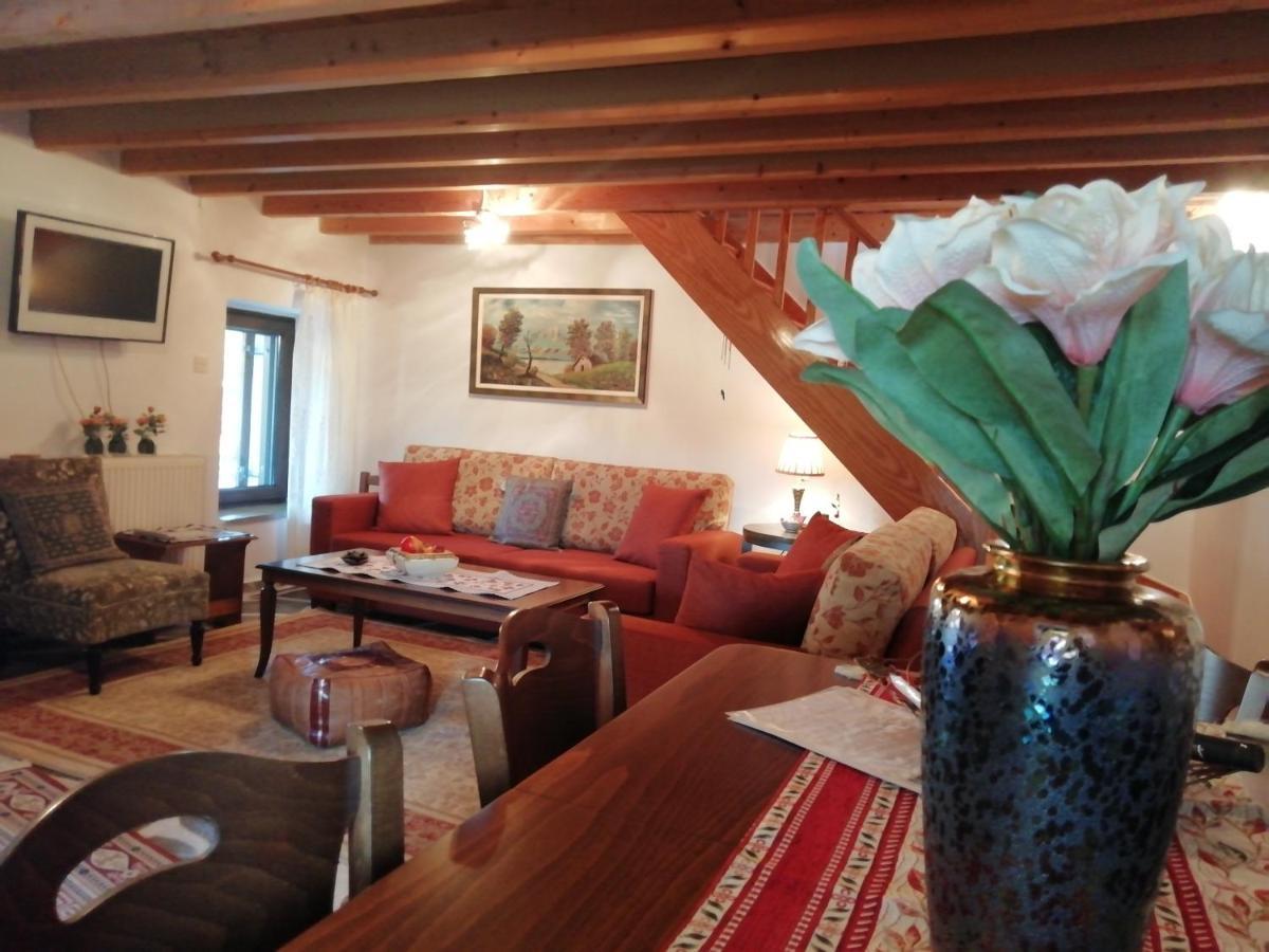 Cosy Lake House, Μια Ανάσα Πριν Τη Λίμνη Kalívia Exterior foto