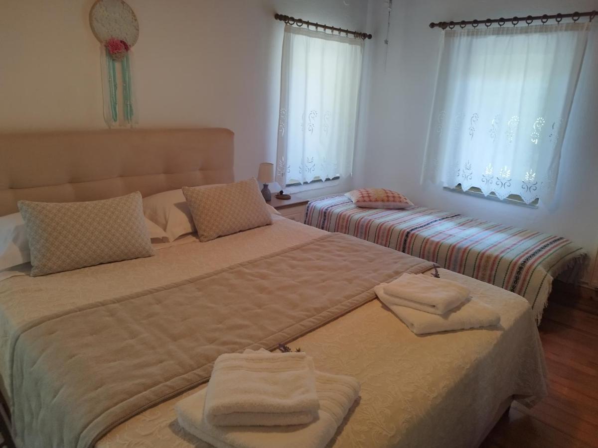 Cosy Lake House, Μια Ανάσα Πριν Τη Λίμνη Kalívia Exterior foto